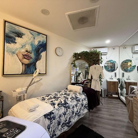 莫雷利亚格兰贝斯特韦斯特plus酒店 外观 照片 A medical spa in the United States