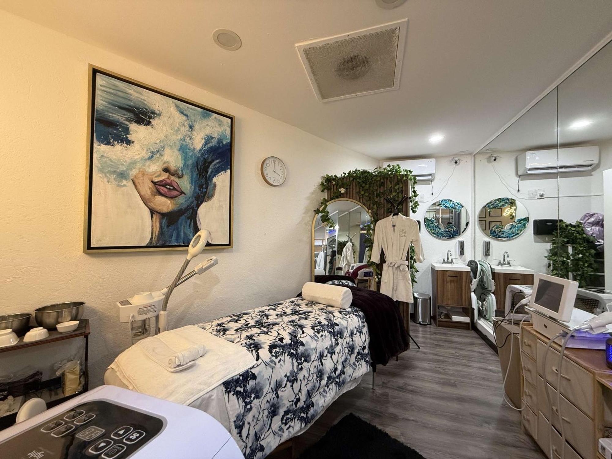 莫雷利亚格兰贝斯特韦斯特plus酒店 外观 照片 A medical spa in the United States