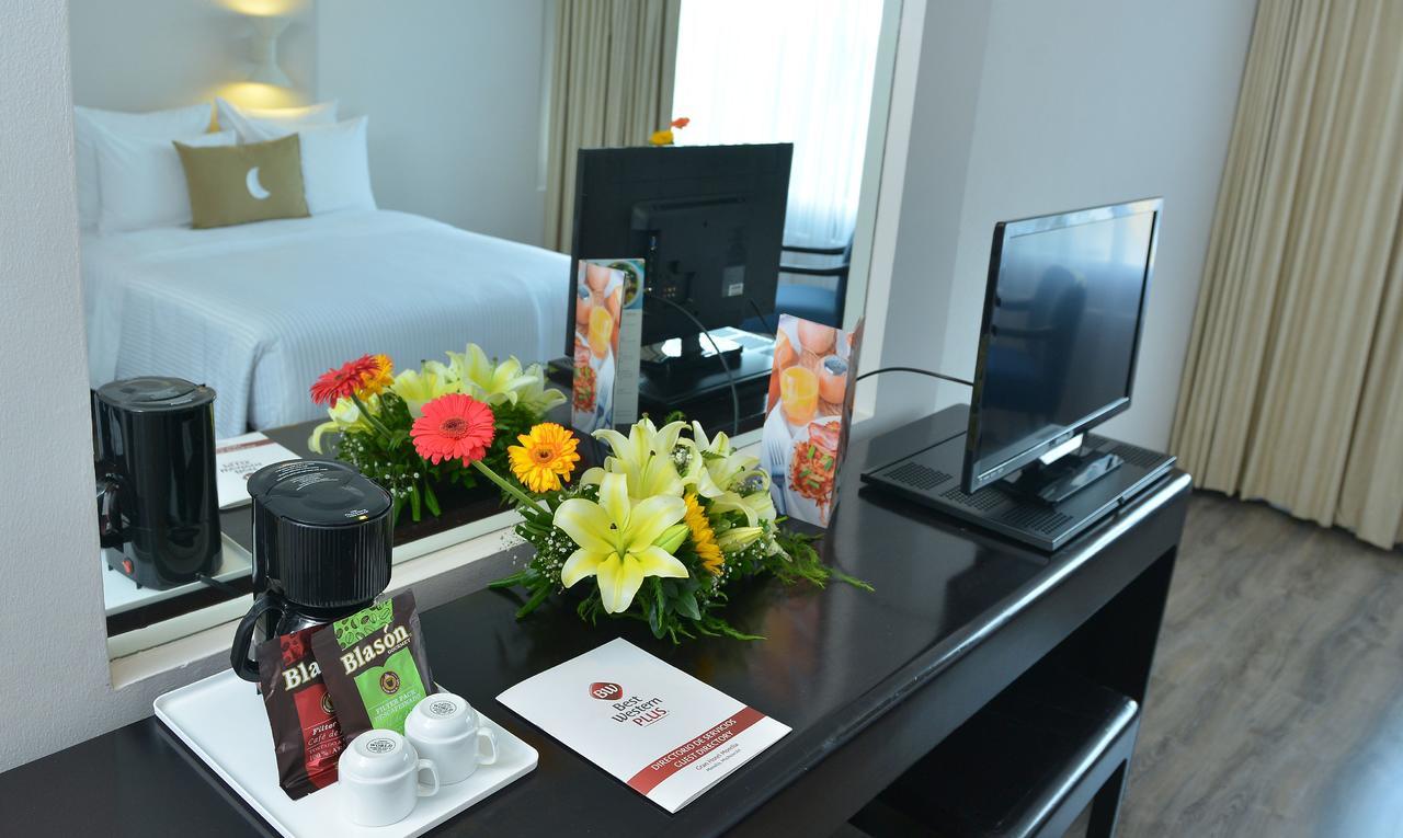 莫雷利亚格兰贝斯特韦斯特plus酒店 外观 照片 A room at the hotel